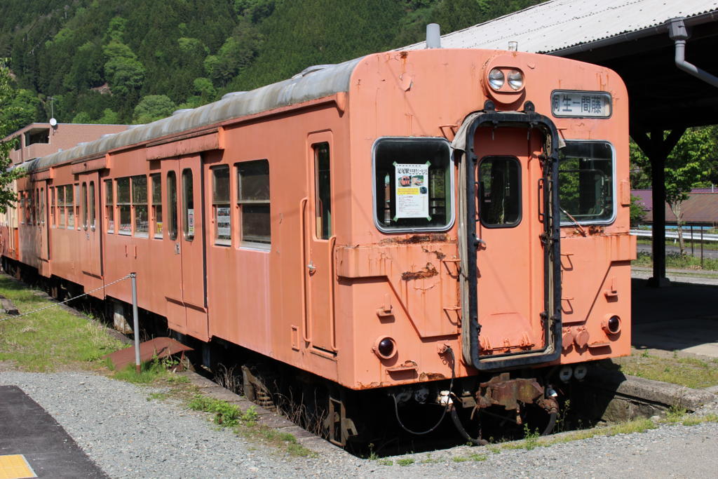 足尾駅に留置されているキハ35形