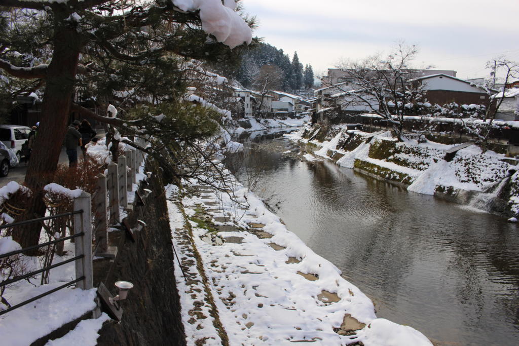 雪景色が美しい宮川