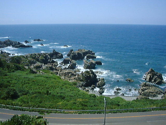 五能線から眺められる日本海の車窓　絶景です（1999年8月 リゾートしらかみより）