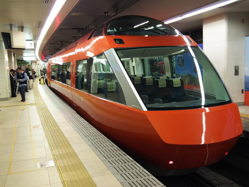 小田急ロマンスカー GSE（70000形）