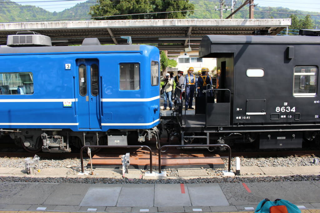 連結完了！ SLの後ろには「車掌車」がついています