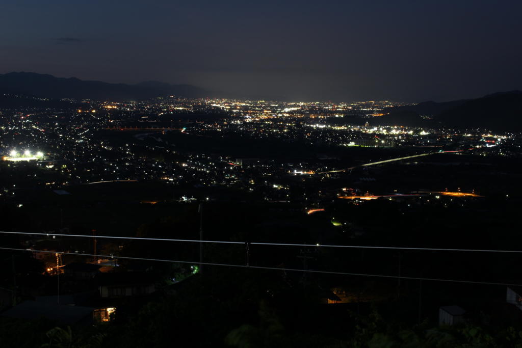 ナイトビュー姨捨 日本三大車窓の一つ 善光寺平の夜景を楽しむ異色の観光列車です 座席表あり ひさの乗り鉄ブログ