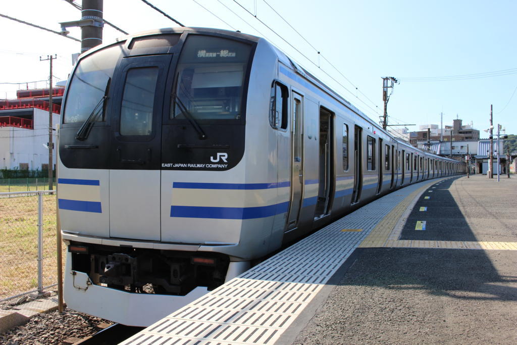 久里浜駅に到着した横須賀線