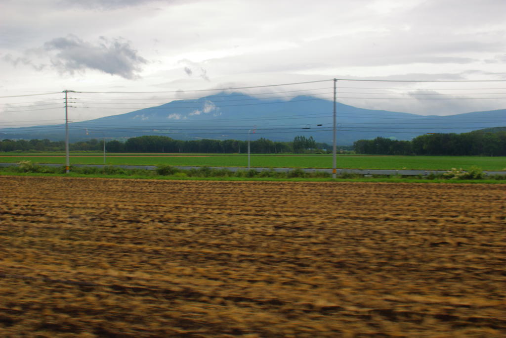 斜里富士とも呼ばれる独立峰「斜里岳」