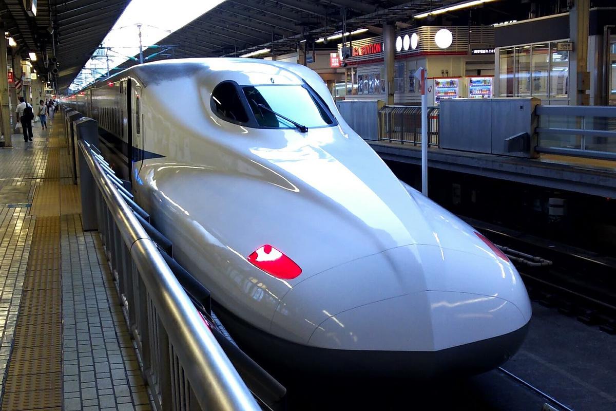 目的地まで新幹線で一気に！ 現地での乗り鉄や観光の時間を確保できます！