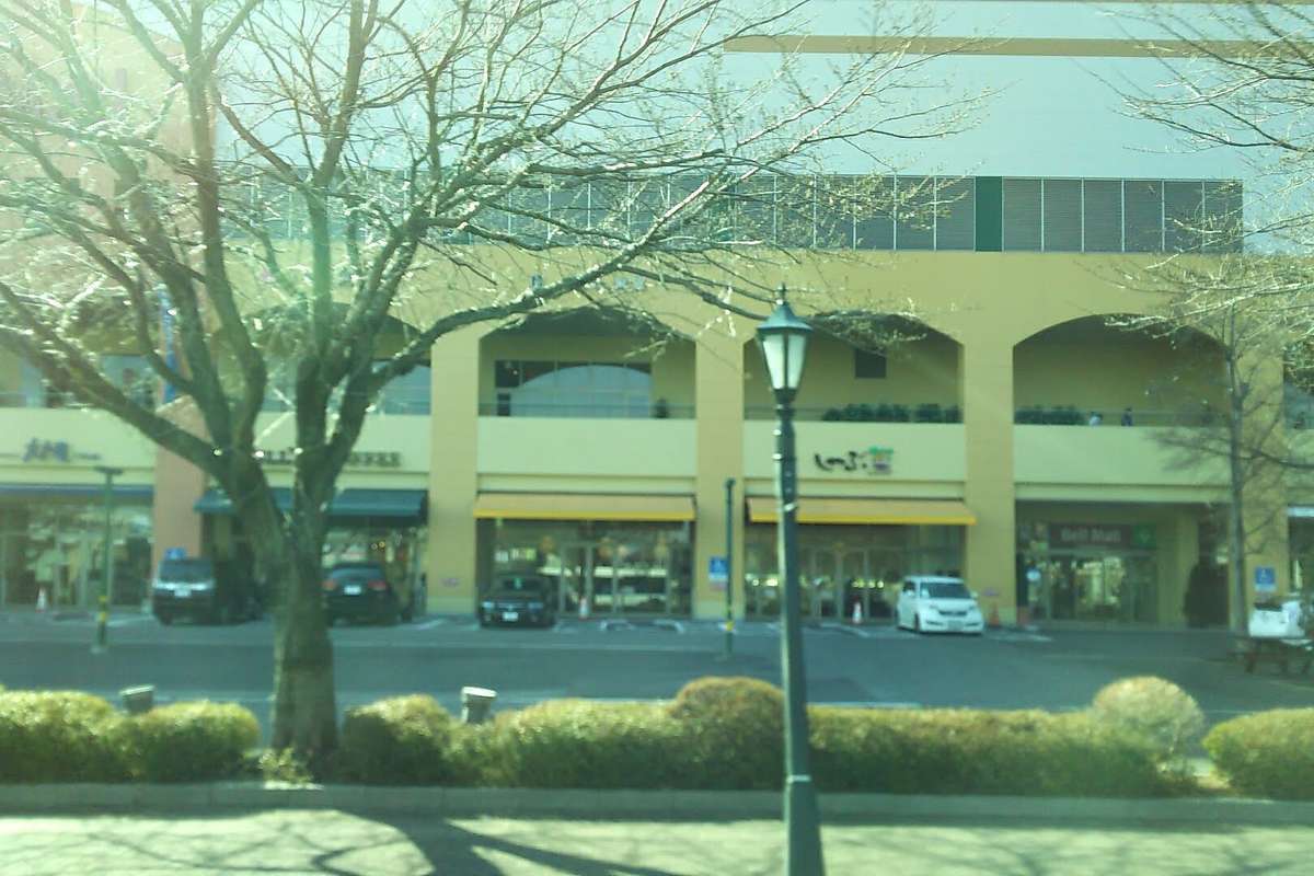 ショッピングモール「ベルモール宇都宮」を通って宇都宮駅へ