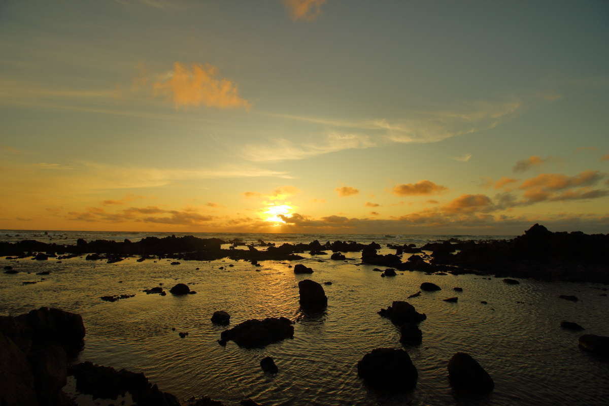 不老ふ死温泉敷地内から眺める夕陽は最高！