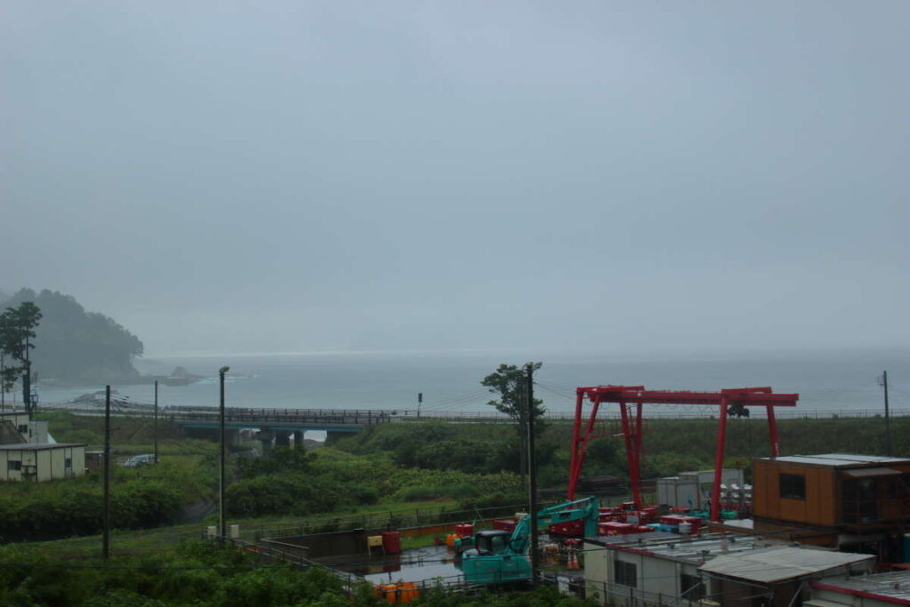 三陸鉄道リアス線からの船越湾の眺め