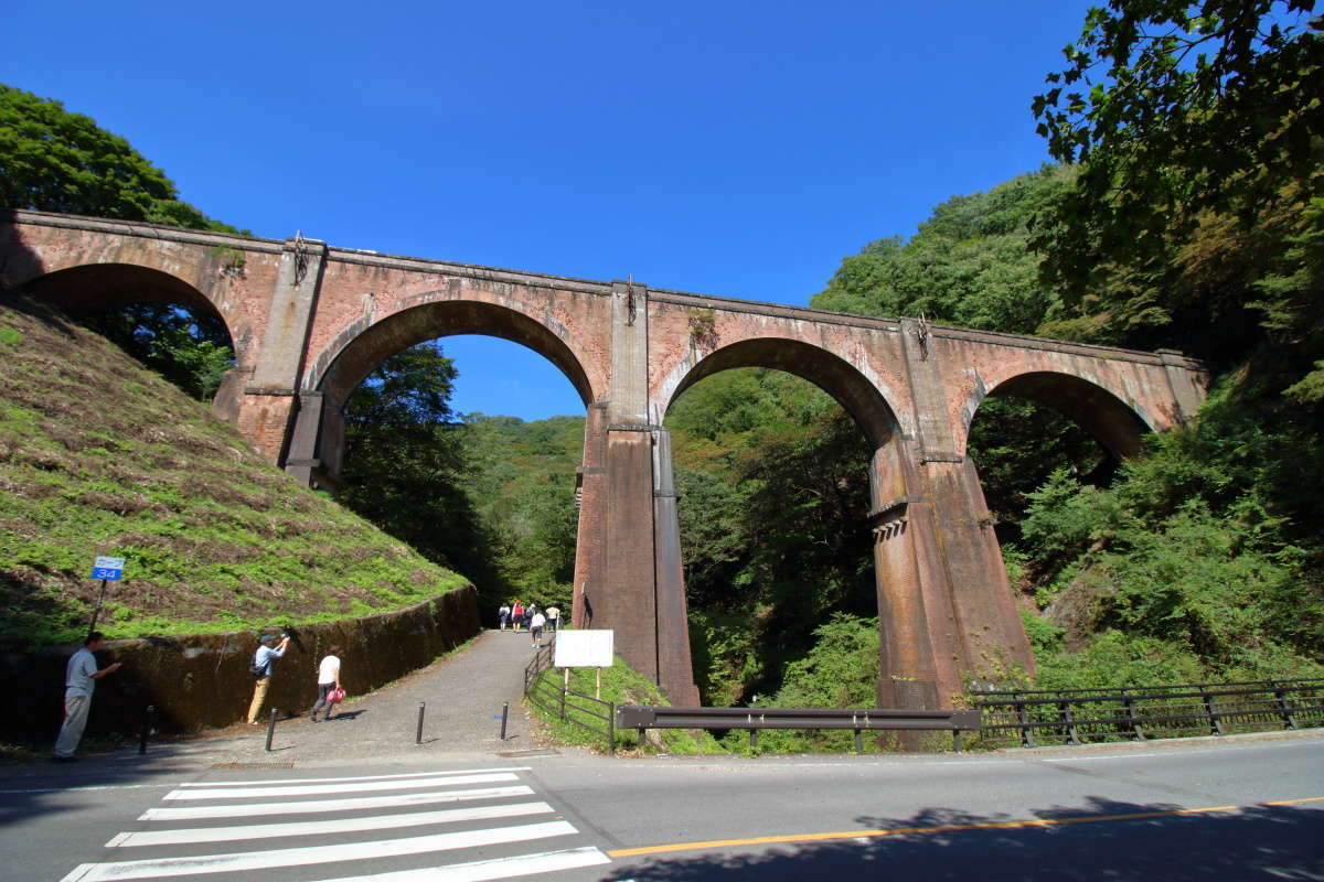 「アプトの道」最大の見どころの「めがね橋」