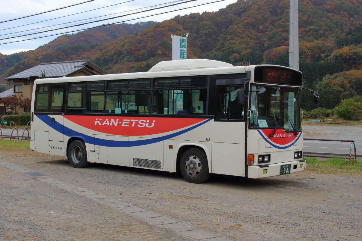 期間限定のシャトルバスで道の駅「あがつま峡」へ