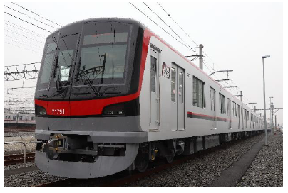 東武線・東京メトロ日比谷線直通の座席指定列車「THライナー」、2020年 