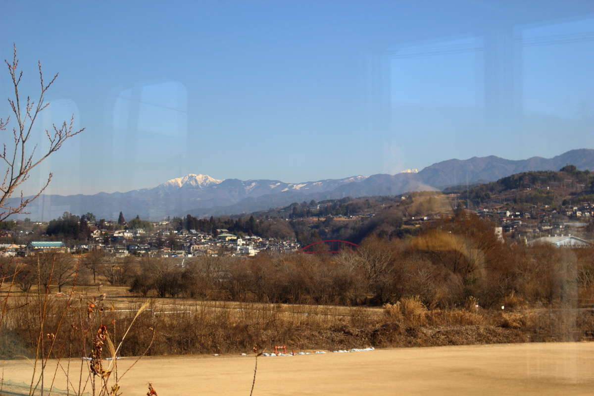 天竜峡から北側は伊那谷の開けた車窓へ