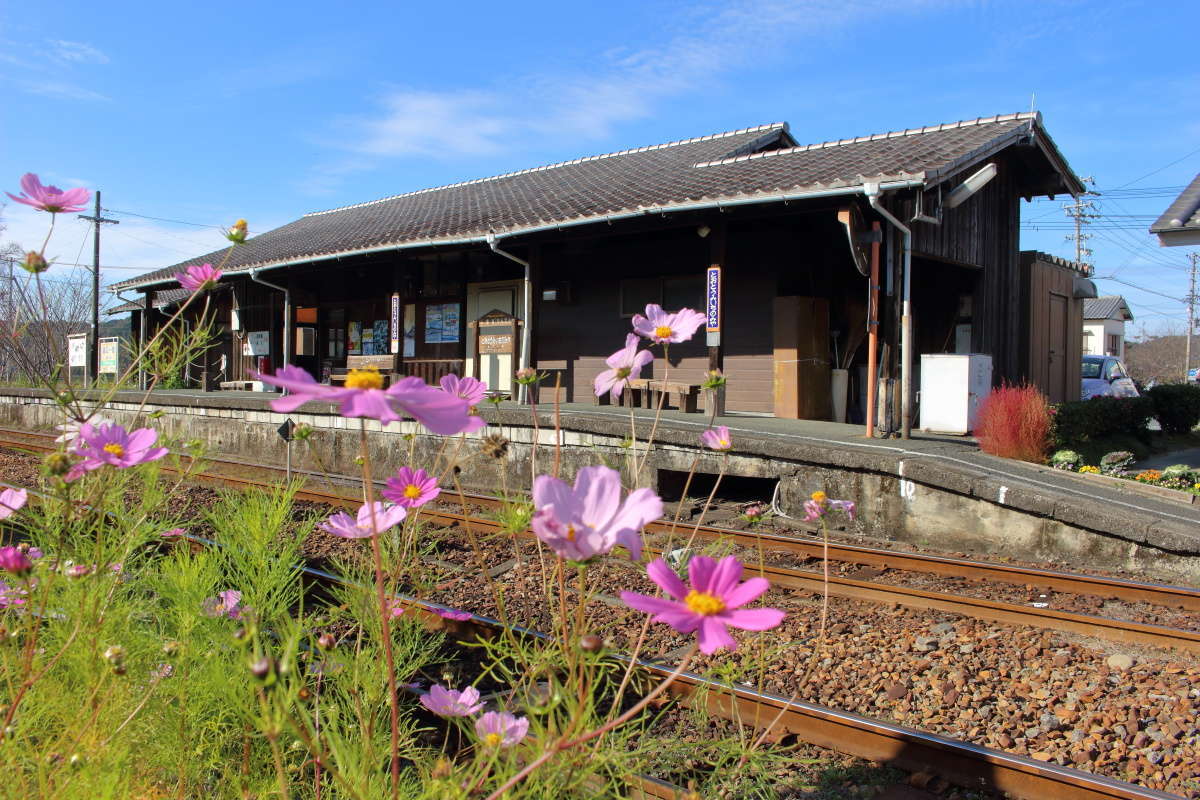 天竜浜名湖鉄道の古い木造駅舎