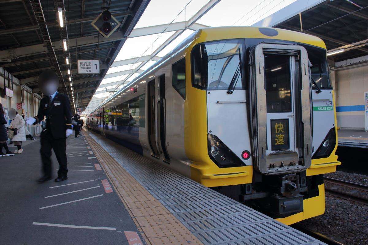 ホリデー快速鎌倉号（JR東日本）