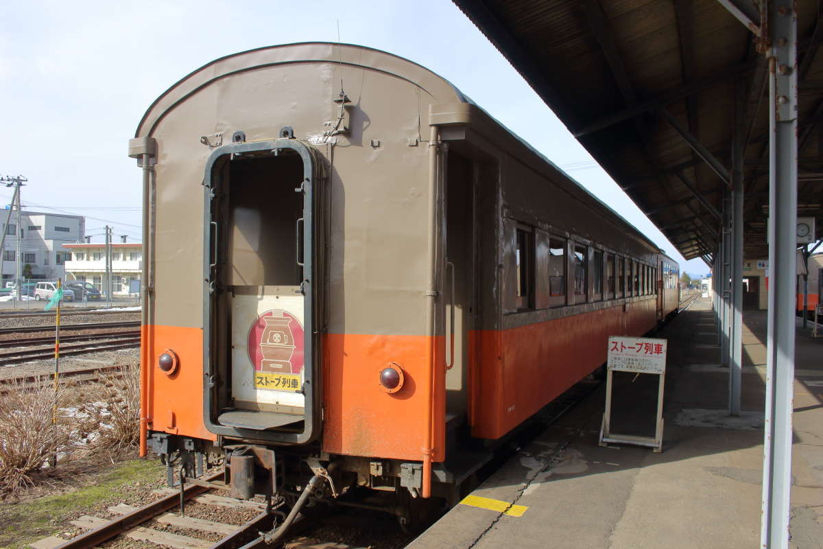 付け替え作業完了後のストーブ列車