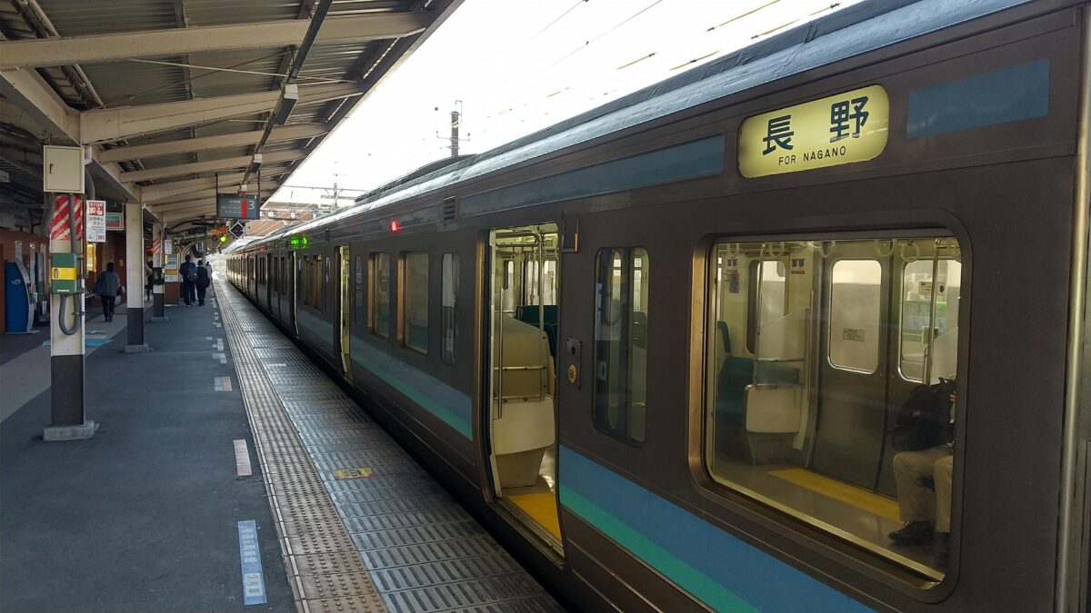 高尾発長野行き441M列車