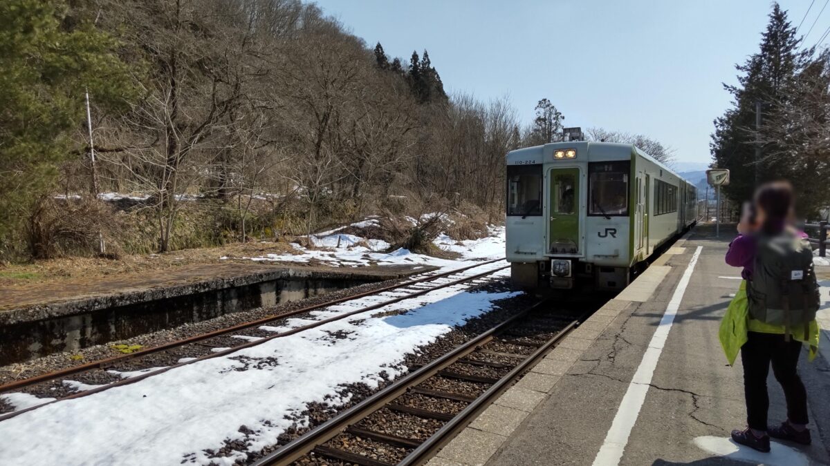 会津柳津駅から乗車したキハ110形の普通列車