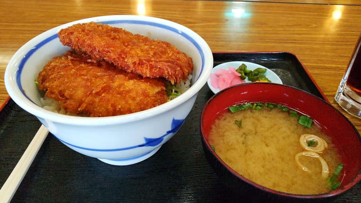 武甲温泉食堂の「ソースカツ丼」