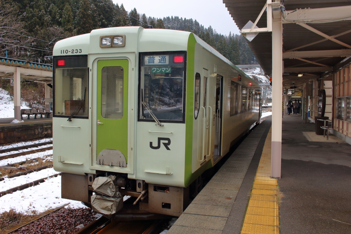 飯山線の普通列車「キハ110系」