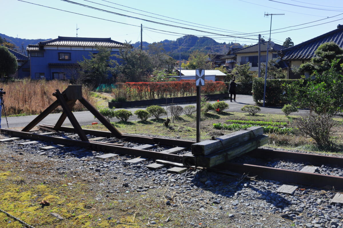 上総亀山駅の先にある車止め