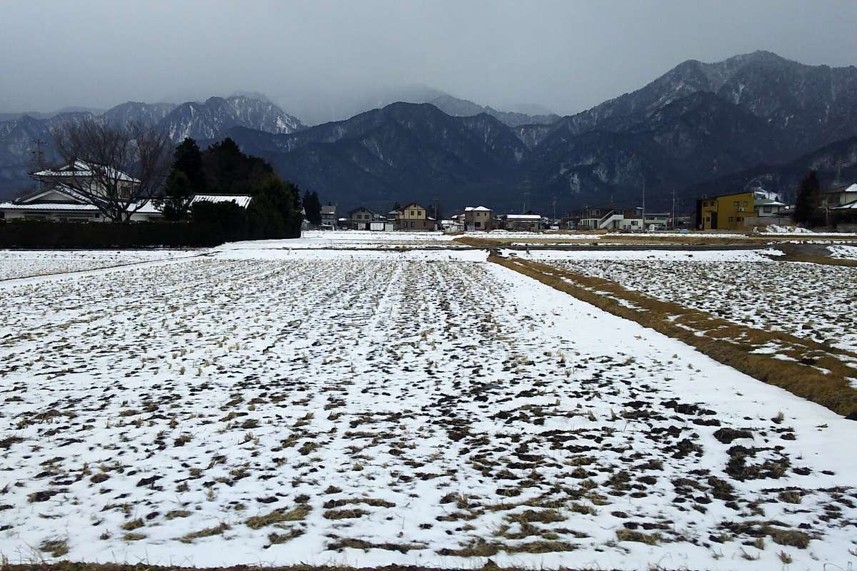 雪景色の安曇野