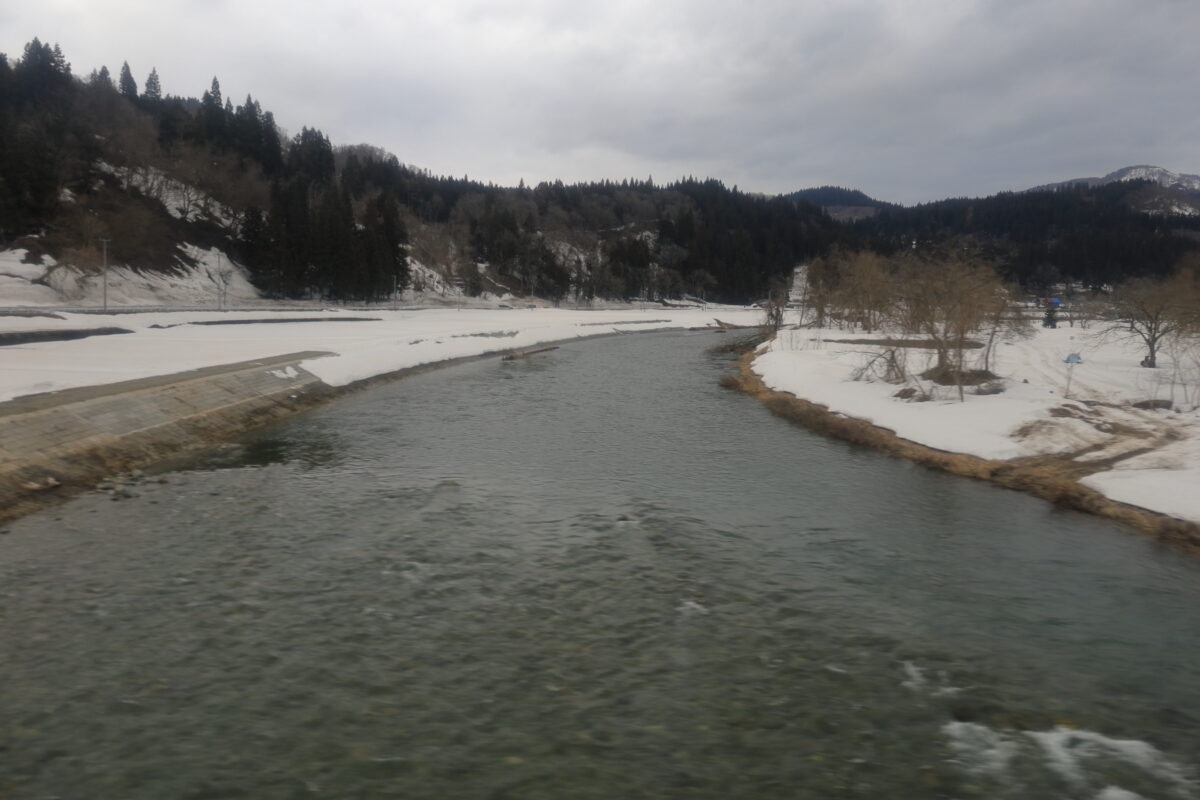 最上川水系の小国川